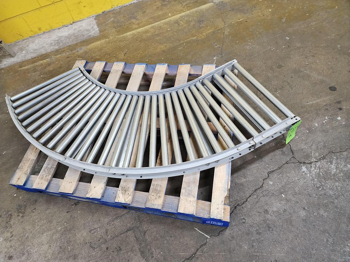 Used Hytrol 90 Degree Gravity Conveyor 22" (#690A)