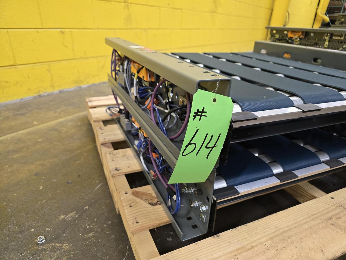 Used Intelligrated 28" x 30" MDR Belted Zero Pressure Accumulation Conveyor (#614)
