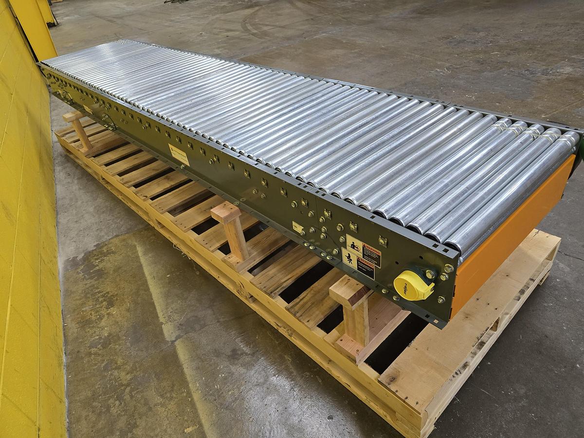 2018 Intelligrated 30.5"w x 11'11" Live Roller V-Belt Conveyor (526)