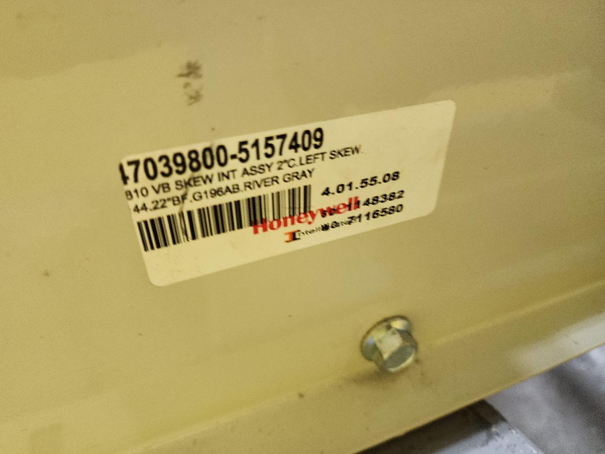 Used 2023 Intelligrated 24.5" x 15' Live Roller V-Belt Conveyor (#383)
