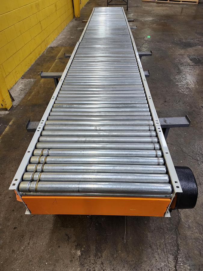 Used Intelligrated 30.5" x 18' Live Roller V-Belt Conveyor (#347)