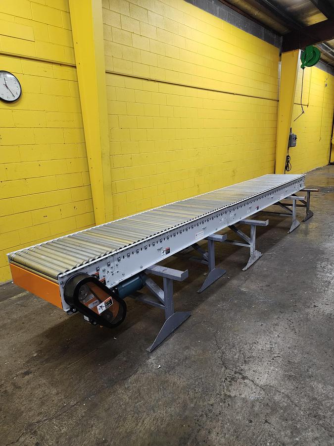 Used Intelligrated 30.5" x 18' Live Roller V-Belt Conveyor (#347)