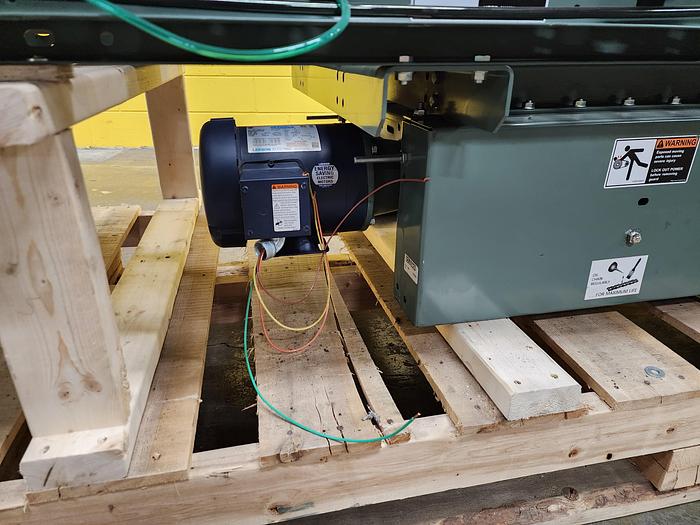 Used Hytrol ABEZ Zero Pressure Accumulation Roller Conveyor 30" x 12'6" (#181)