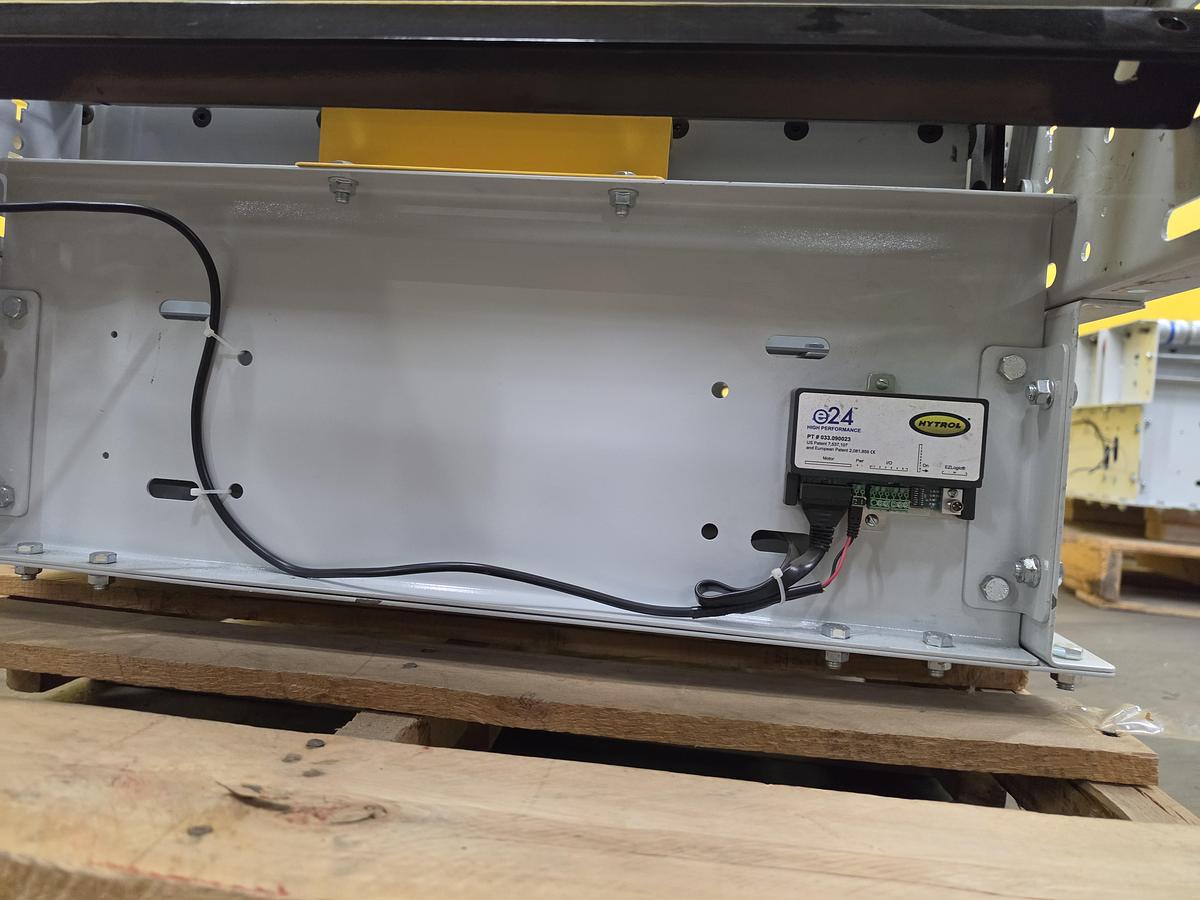 Used Hytrol 190E24EZ 24 volt 90 Degree Pop Up Divert Transfer Conveyor (#695)