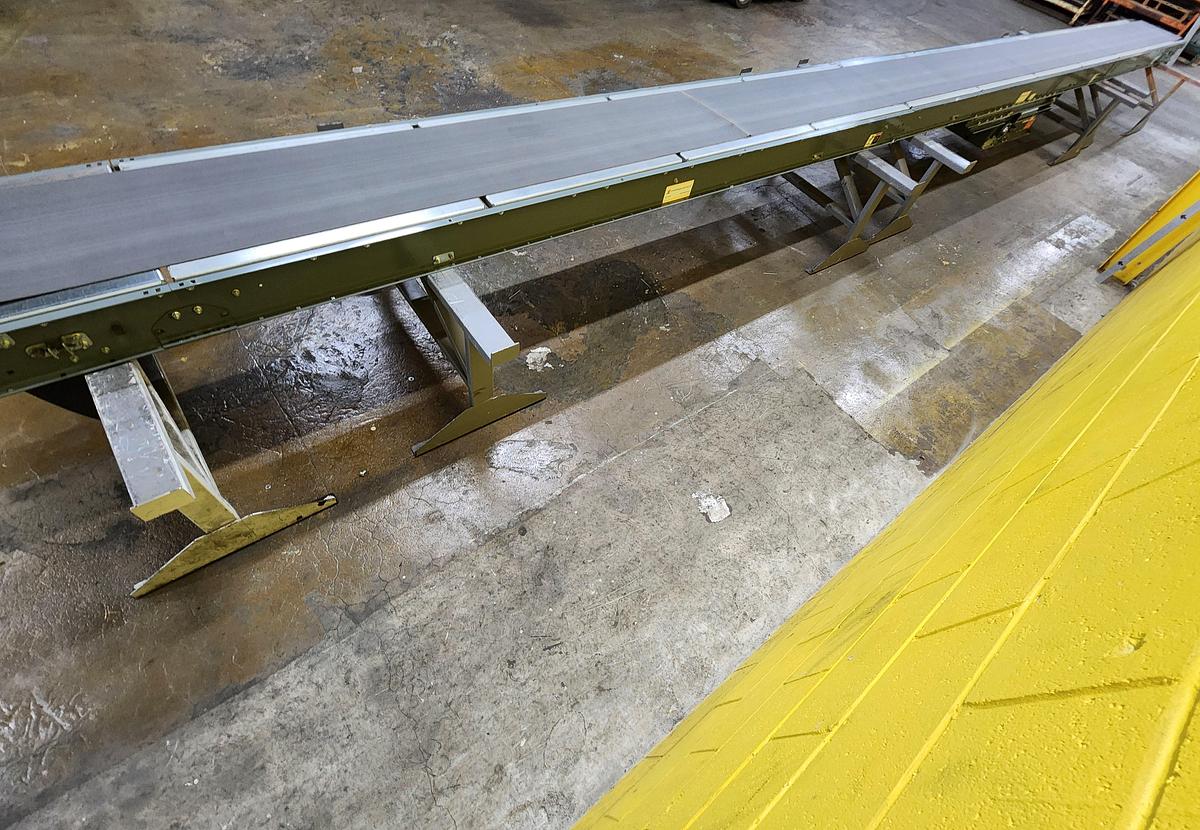 Used Intelligrated Slider Bed Belt Conveyor 24.5" x 33' (#103)