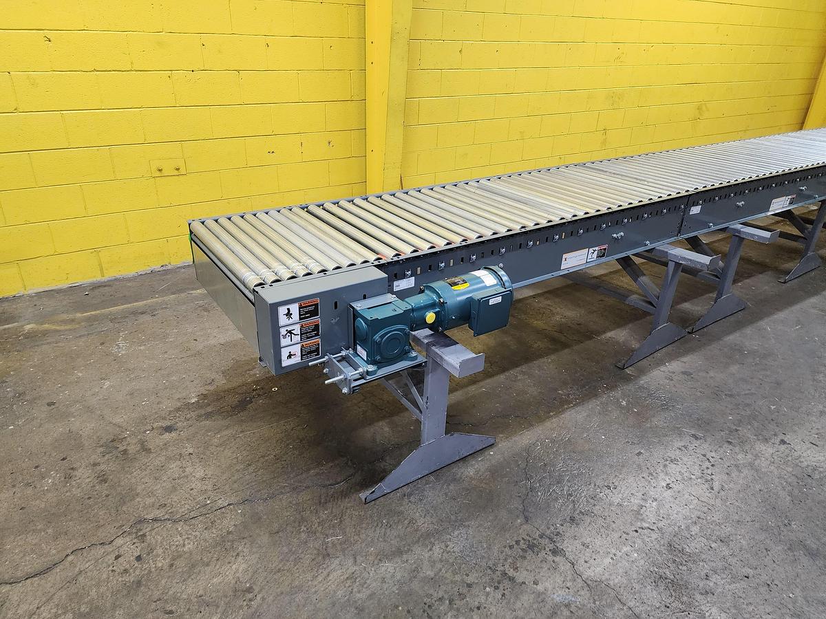 2018 Intelligrated 30.5"w x 24' Live Roller V-Belt Conveyor (16)