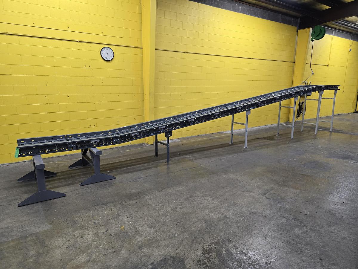 Used Intelligrated 22" x 32.5' MDR Belted Zero Pressure Incline Conveyor (#442)