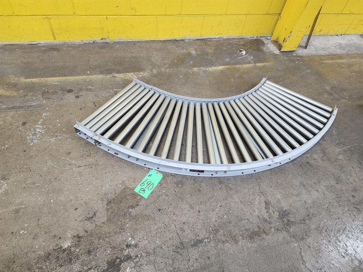 Used Hytrol 90 Degree Gravity Conveyor 22" (#690B)
