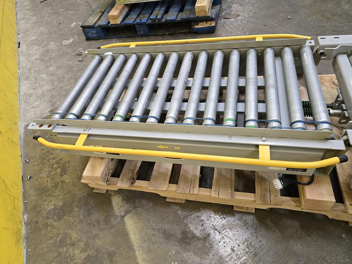 Used Hytrol MDR 24" Lift Gate Conveyor (#636)