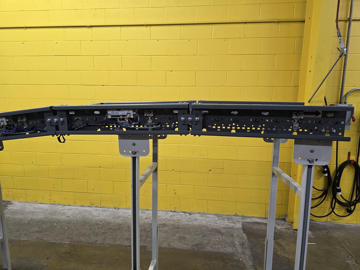 Used Intelligrated 22" x 32.5' MDR Belted Zero Pressure Incline Conveyor (#442)