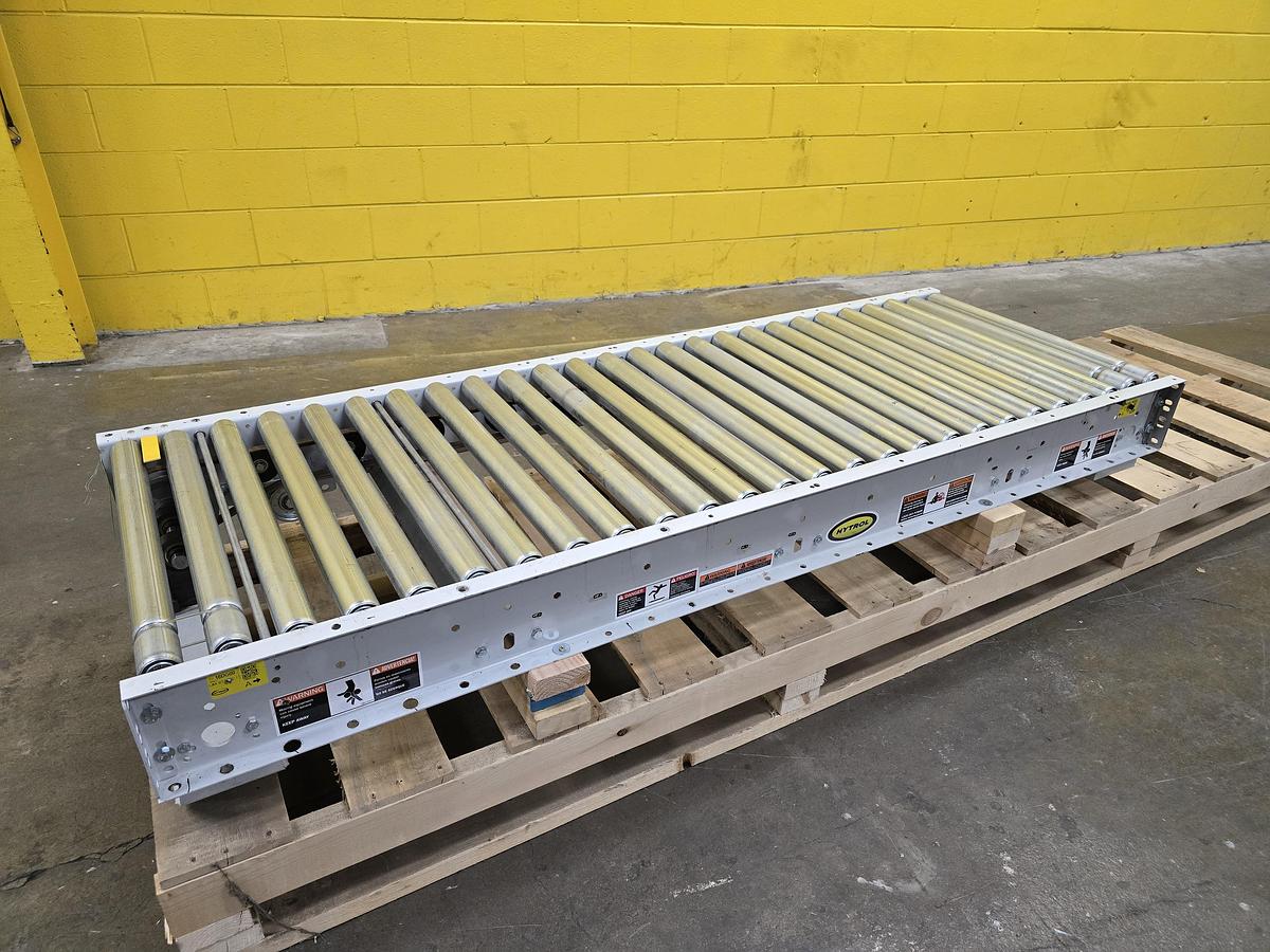 Used Hytrol 190ACC 28" x 6'6" Live Roller V-Belt Conveyor (#521)
