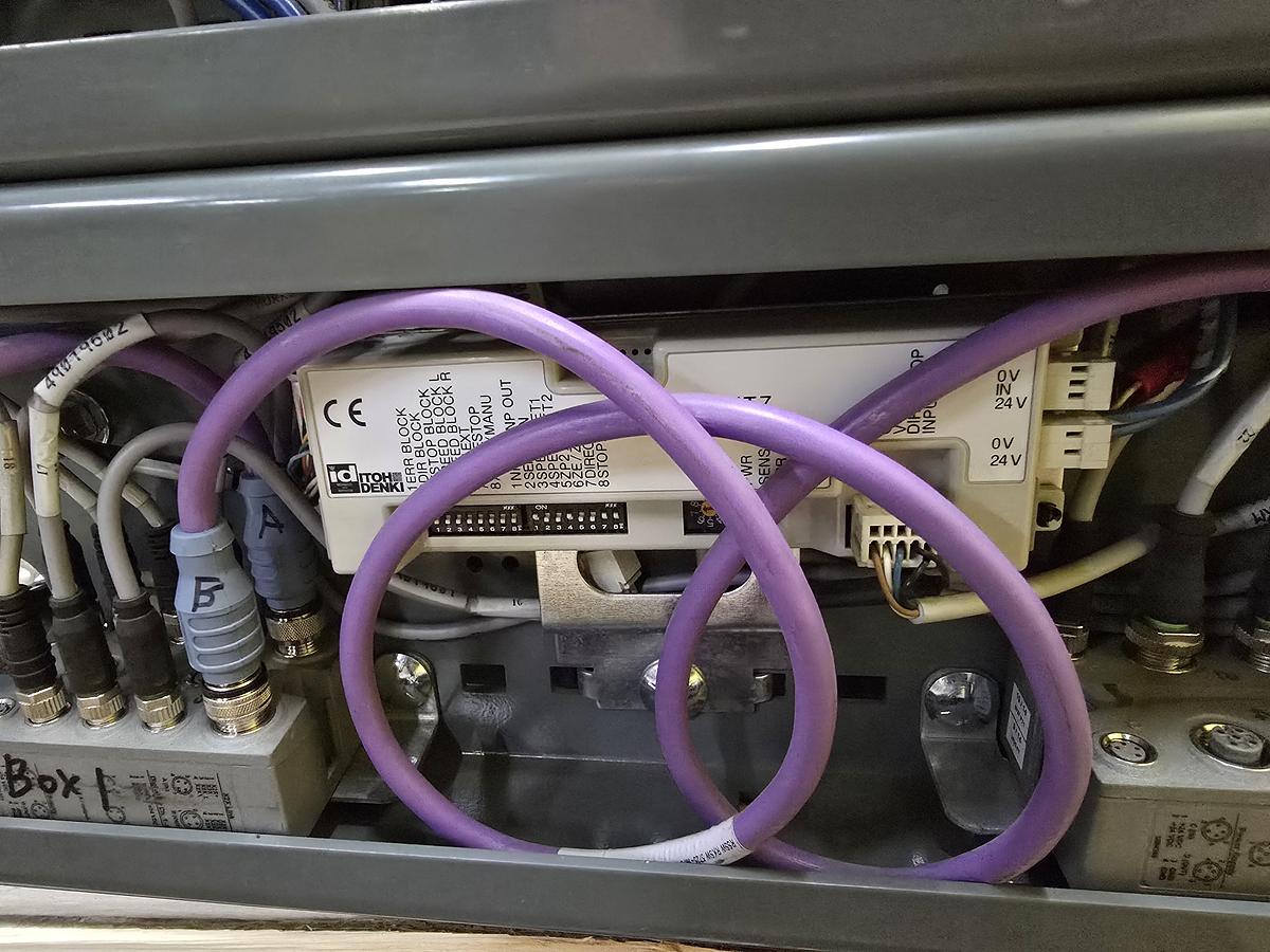 Used Intelligrated Zero Pressure MDR 90 Degree Diverter (#420)