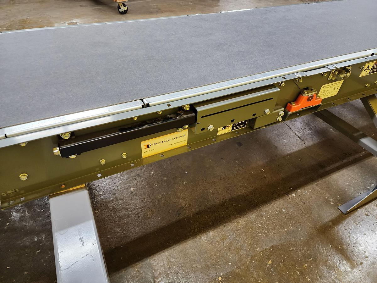 Intelligrated Slider Bed Belt Conveyor 30.5" x 93' NEW (#40)