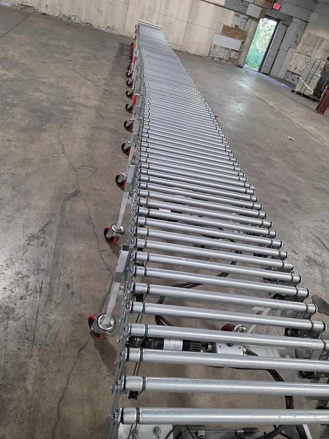 Used Roach Flexible Conveyor 30"x40' Zero pressure Accumulation (#709)