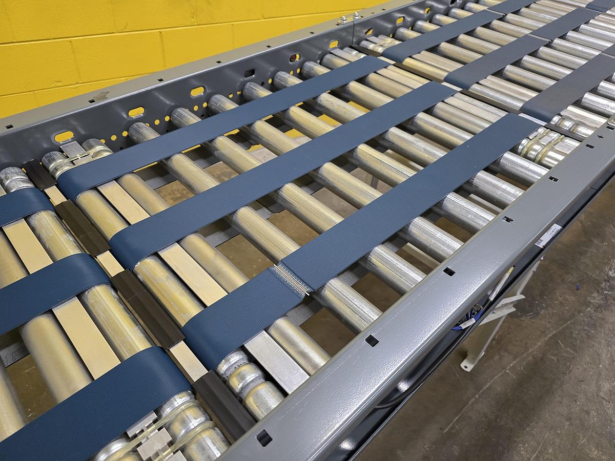 Used Intelligrated 33"bf x 37'6" MDR Belted Zero Pressure Incline/Decline Conveyor (#334)