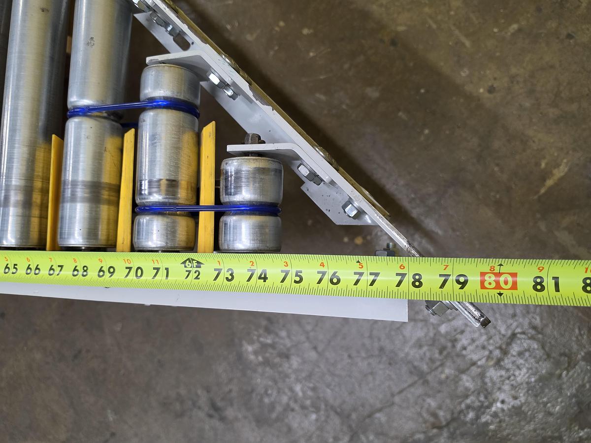 Used Intelligrated 28"b.f. Right Hand 30 Degree Live Roller Spur 60 Degree Curve V-Belt (#14A)