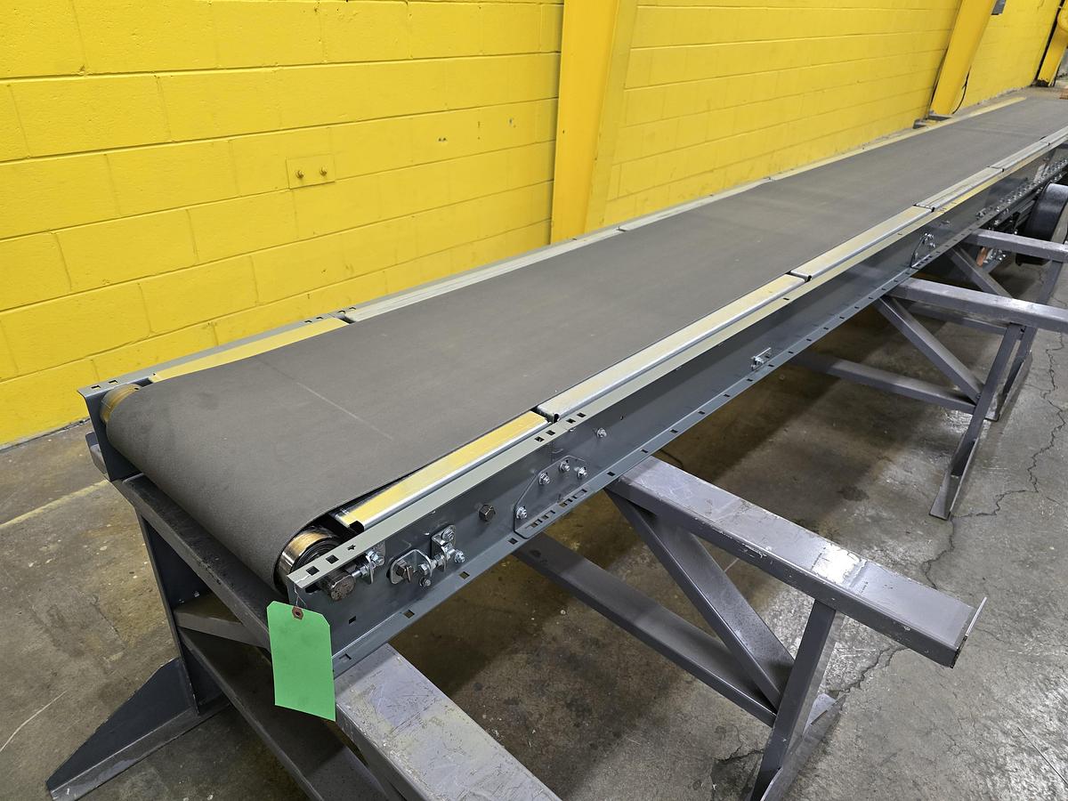 Used Intelligrated Slider Bed Belt Conveyor 24.5" x 21' (#476)