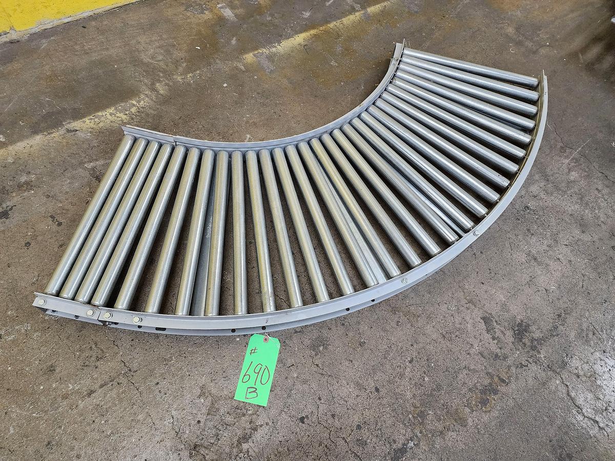 Used Hytrol 90 Degree Gravity Conveyor 22" (#690B)