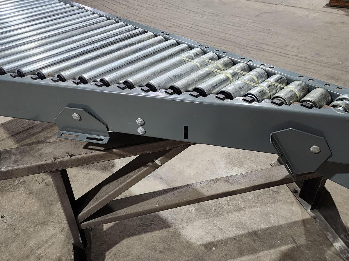 Used Intelligrated 24.5" Left Hand Powered Live Roller Spur (#14A)