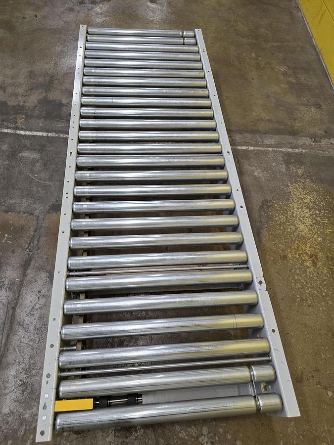 Used Hytrol 190ACC 28" x 6'6" Live Roller V-Belt Conveyor (#520)