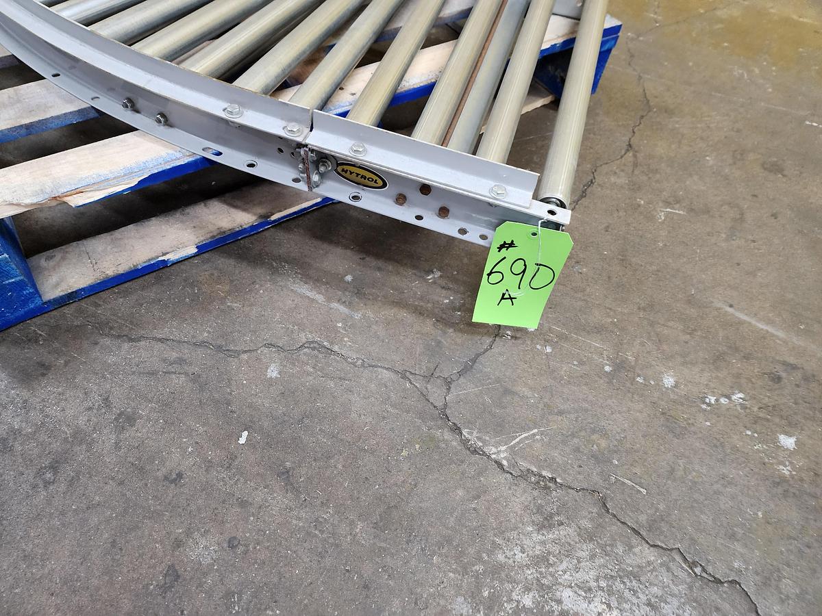 Used Hytrol 90 Degree Gravity Conveyor 22" (#690A)