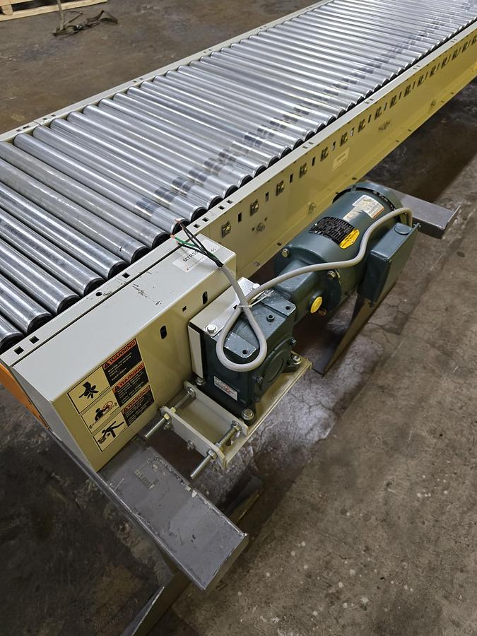 Used 2023 Intelligrated 24.5" x 15' Live Roller V-Belt Conveyor (#382)