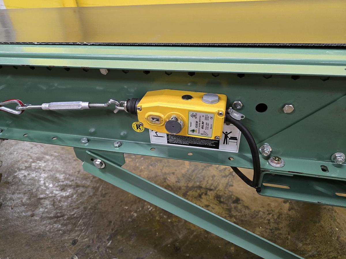 Roach 24" x 12' Slider Bed Conveyor (#543)