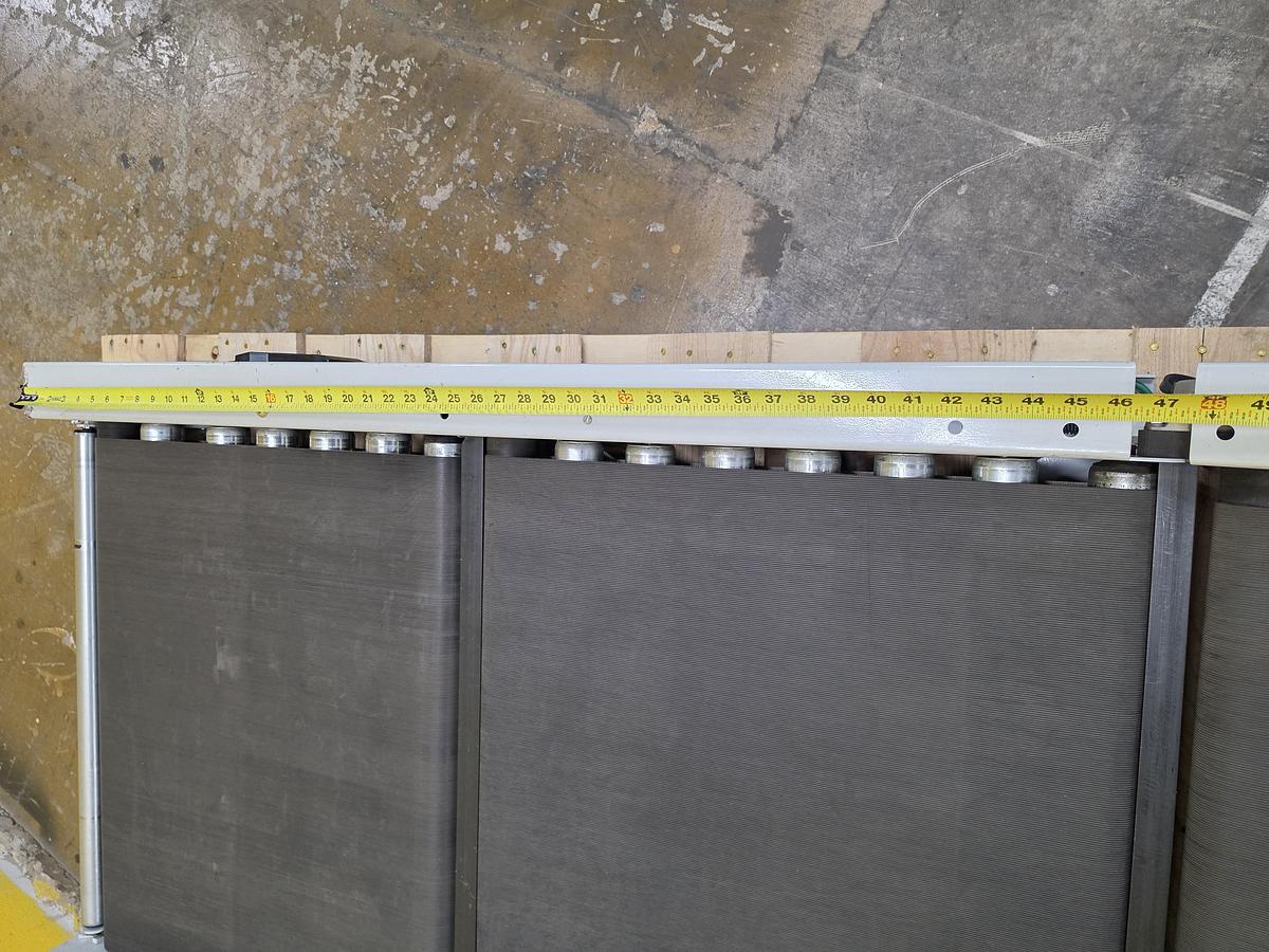 Used Hytrol BZDE24EZ Zero Pressure Roller Decline Conveyor 31.25" x 9'