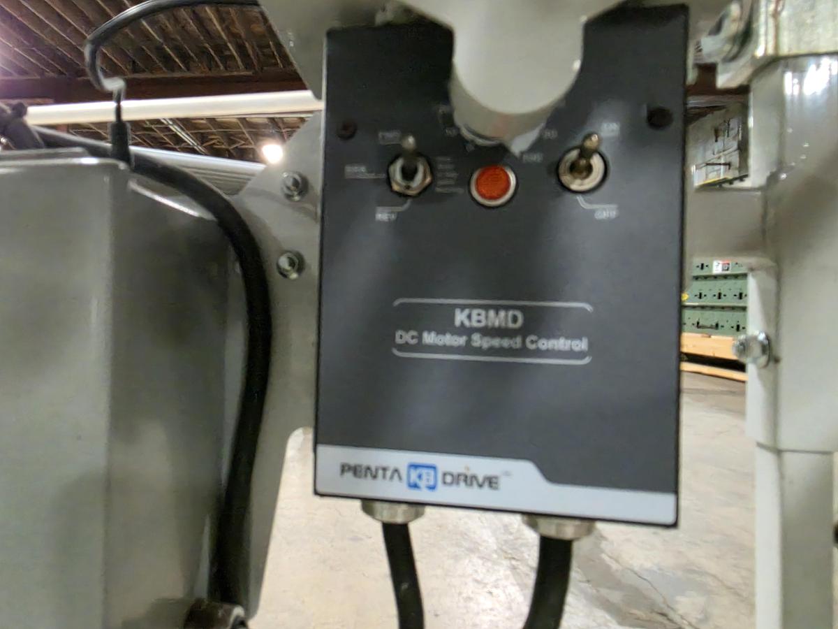 Used Roach Flexible Conveyor 30"x40' Zero pressure Accumulation (#709)