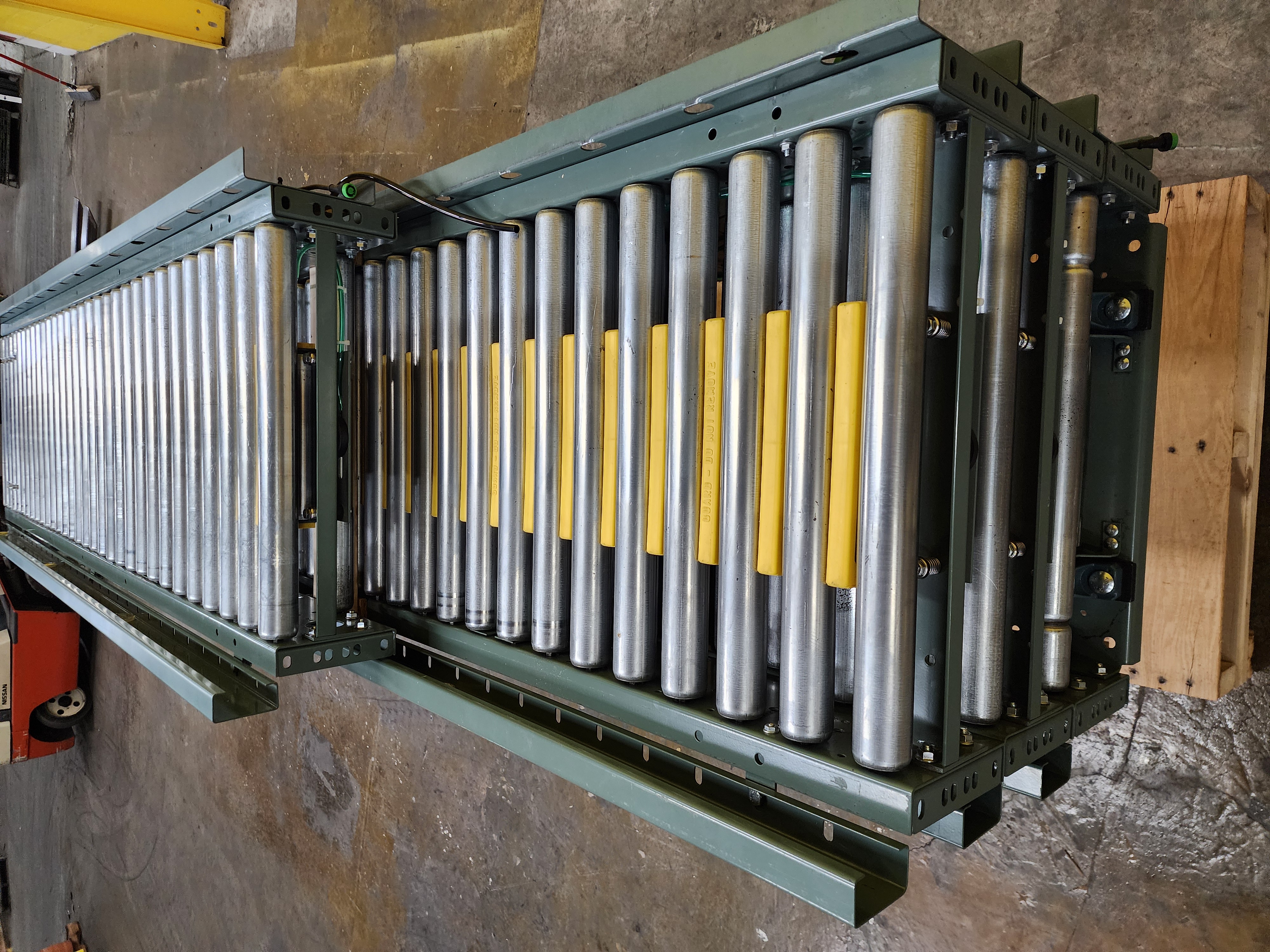 Used Hytrol ABEZ Zero Pressure Accumulation Roller Conveyor 24" x 37'6" (#190)
