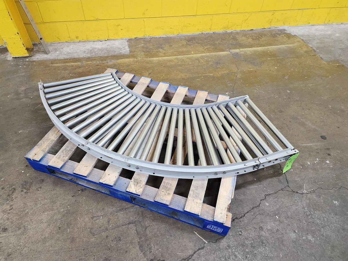 Used Hytrol 90 Degree Gravity Conveyor 22" (#690A)