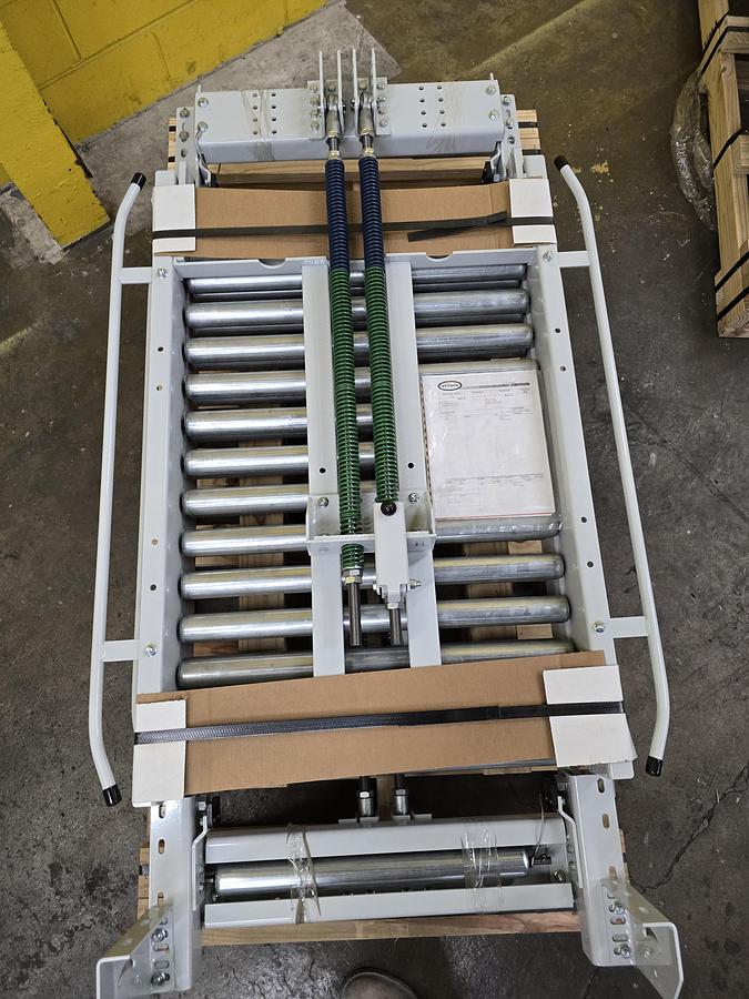 Hytrol 36" Lift Gate Conveyor (#592)