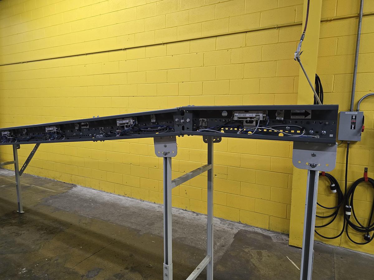Used Intelligrated 28"bf x 35' MDR Belted Zero Pressure Incline Conveyor (#430)