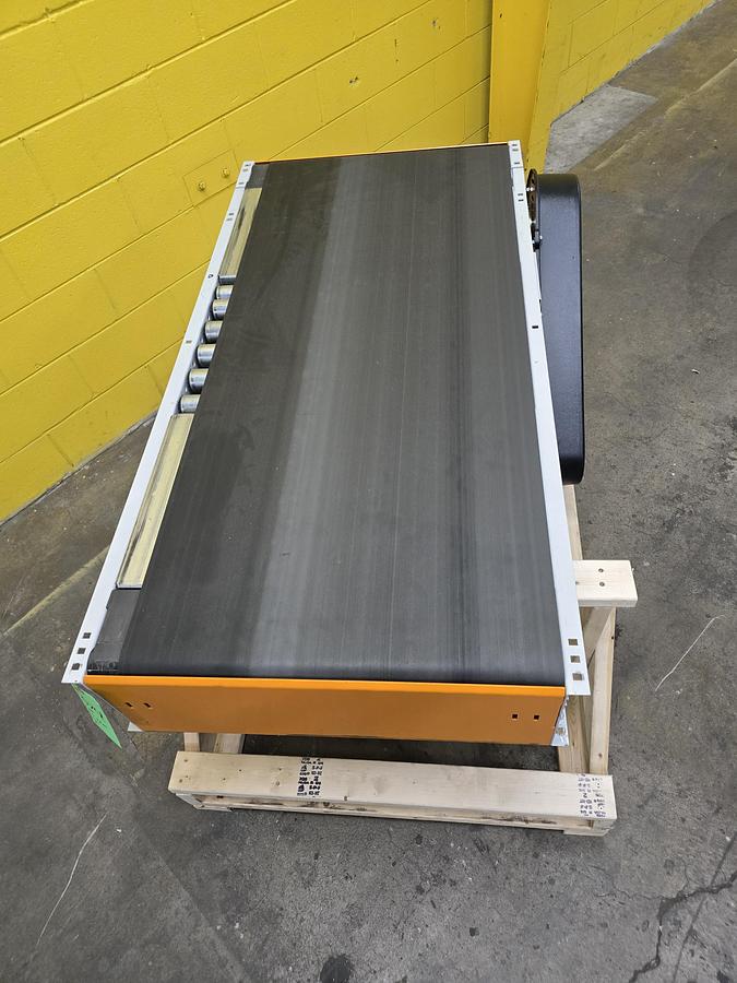 Used 2023 Intelligrated Roller Bed Belt Conveyor 30.5" x 5' (#374)