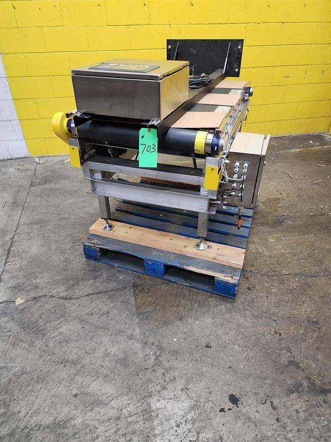 Used Mettler Toledo Checkweigher High Speed 250# Max Conveyor Scale (#439)