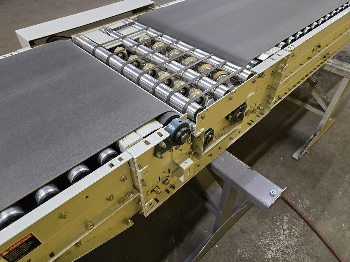 Used 2023 Intelligrated Roller Bed Belt Conveyor With 3 Diverters 28.5" x 44'4" (#372)