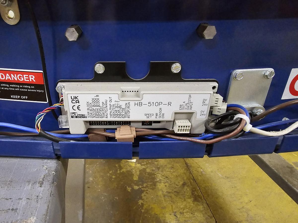 Used MHS Itoh Denki 22" MDR 45 Degree Zero Pressure Accumulation Conveyor (#285)
