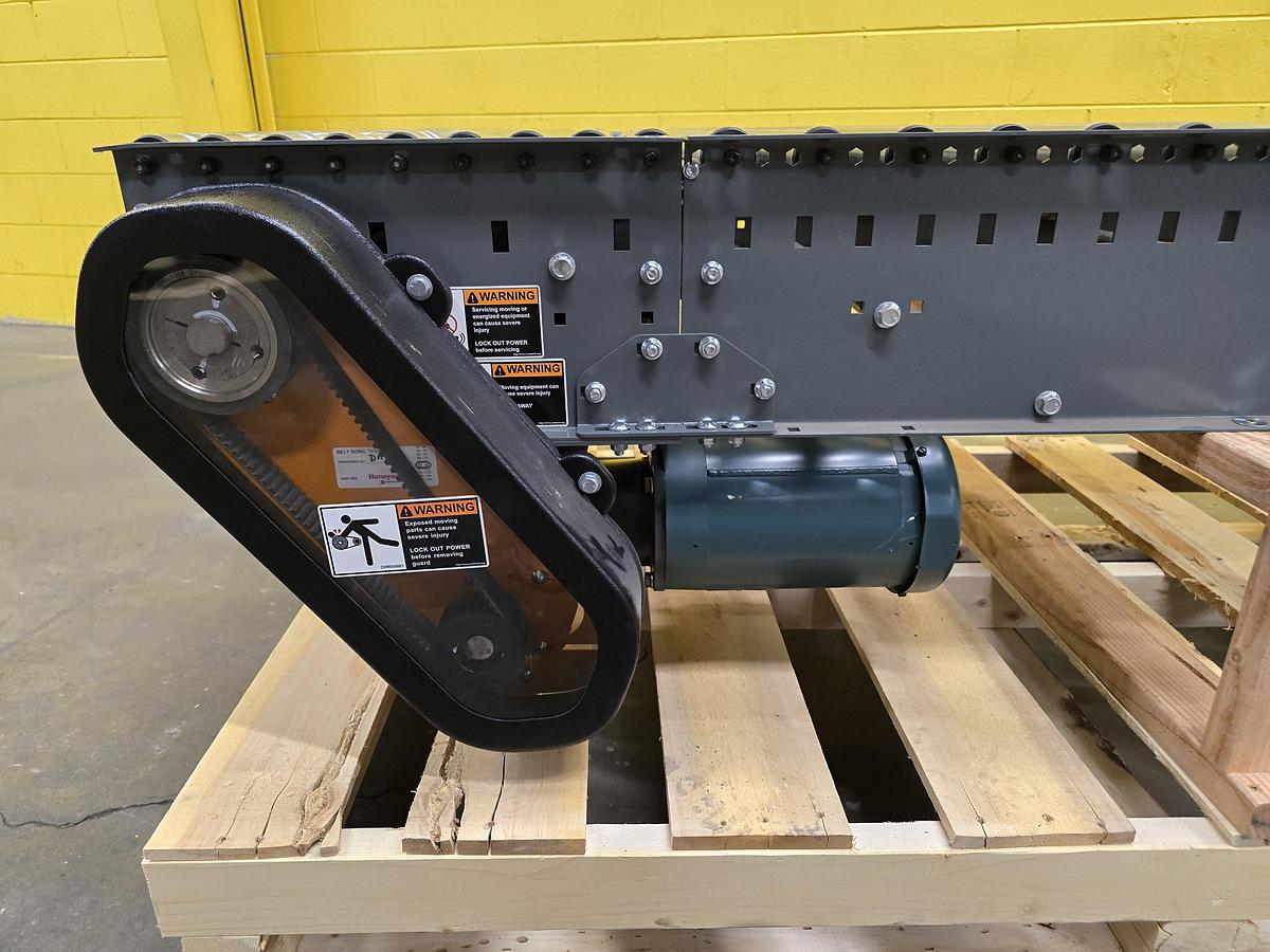 2018 Intelligrated 30.5"w x 12' Live Roller V-Belt Conveyor (527)