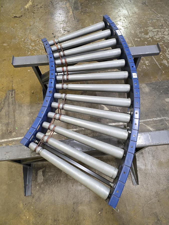 Used MHS Itoh Denki 22" MDR 60 Degree Zero Pressure Accumulation Conveyor (#285)
