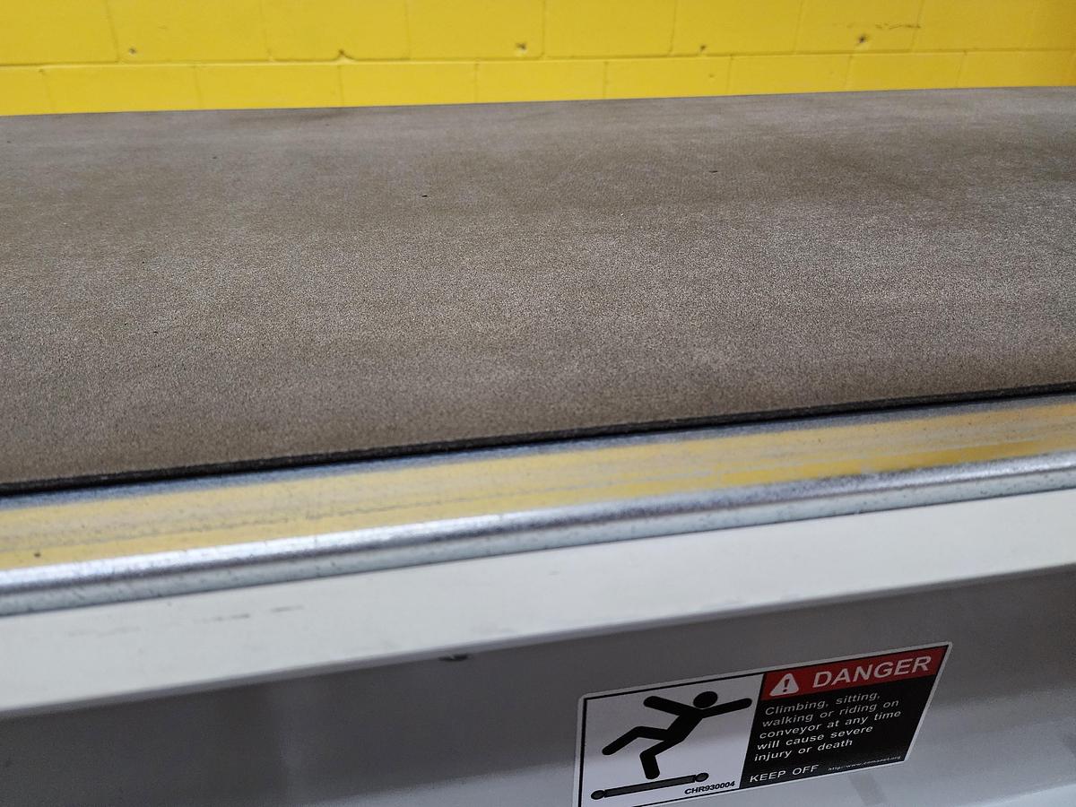 Used Intelligrated Slider Bed Belt Conveyor 24.5" x 24' (#548)