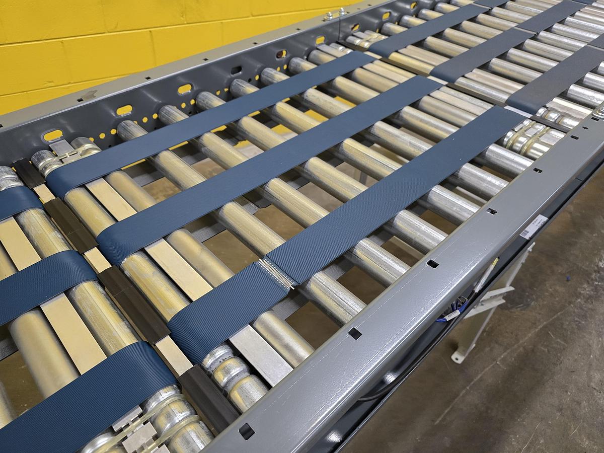 Used Intelligrated 33"bf x 37'6" MDR Belted Zero Pressure Incline/Decline Conveyor (#334)