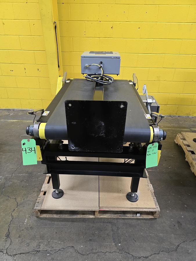 Used Mettler Toledo Checkweigher HC-FL 2 Piece 132# Max Conveyor Scale (#94)