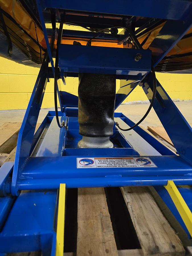 Used Bushman Pneumatic Scissor Lift Table Turntable (#457)