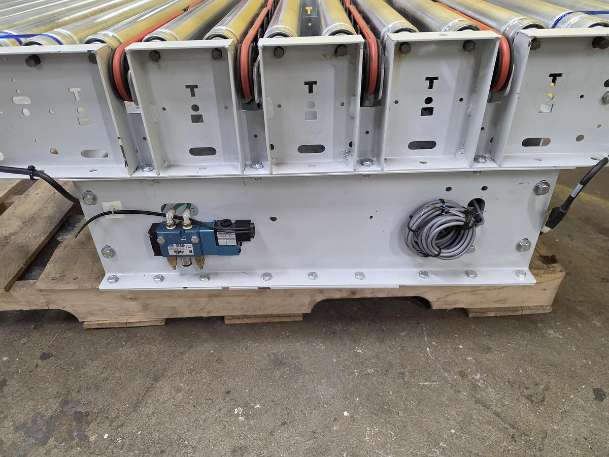 Used Hytrol 190E24EZ 24 volt 90 Degree Pop Up Divert Transfer Conveyor (#232)
