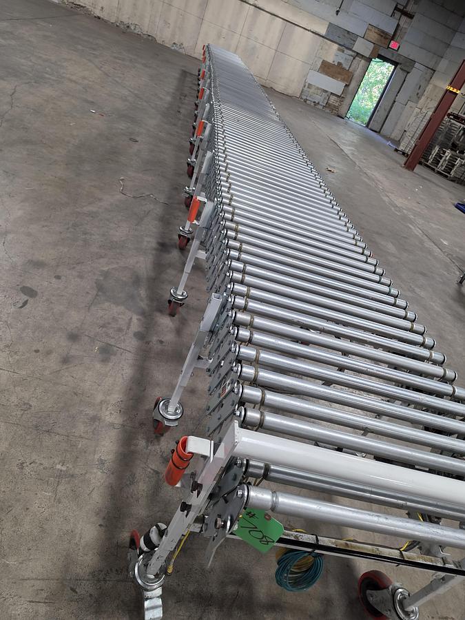 Used Roach Flexible Conveyor 30"x40' Zero pressure Accumulation (#708)