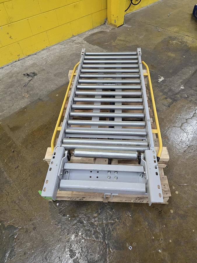 Used Hytrol 24" Lift Gate Conveyor (#637)