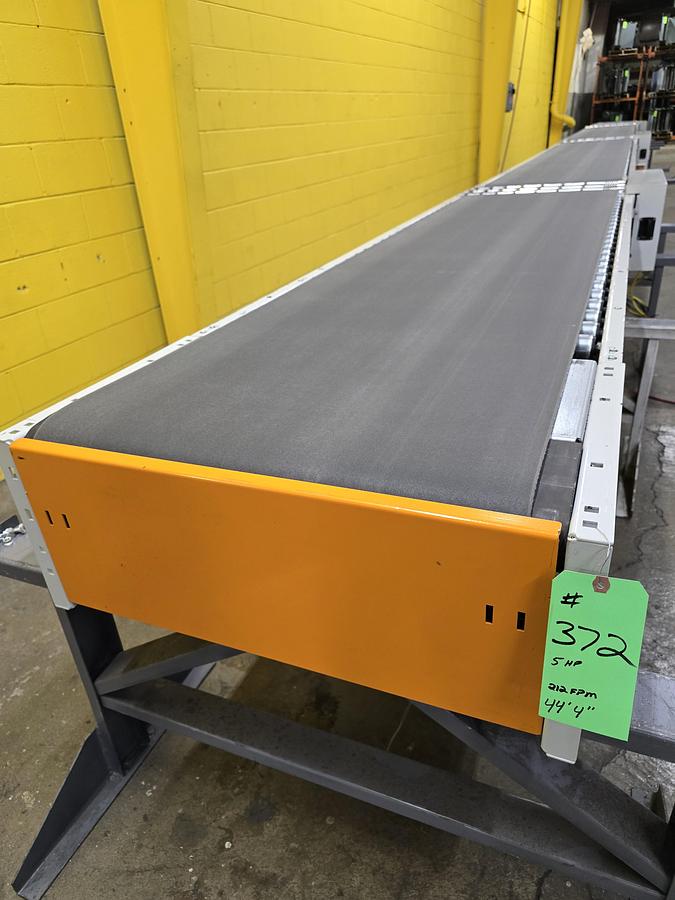 Used 2023 Intelligrated Roller Bed Belt Conveyor With 3 Diverters 28.5" x 44'4" (#372)