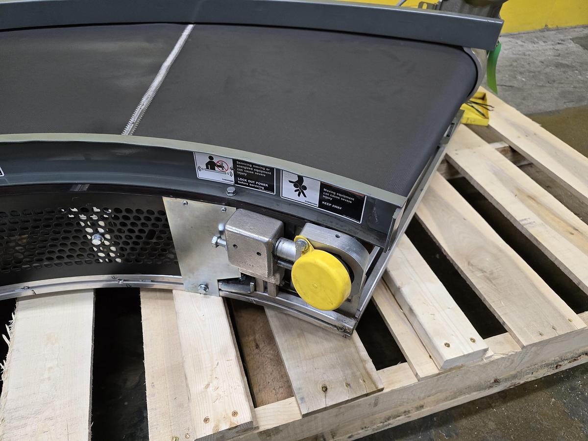 Used Transnorm 90 Degree Belted Curve Conveyor TS1500/140 V2 27" Belt, 36" IR (#396)