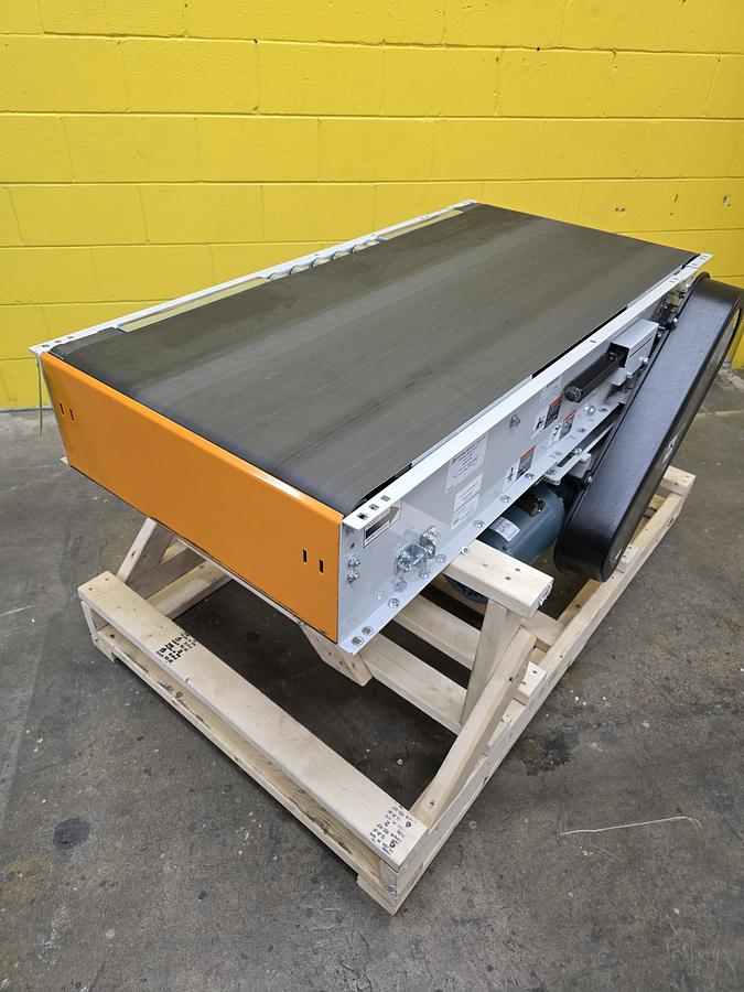 Used 2023 Intelligrated Roller Bed Belt Conveyor 30.5" x 5' (#374)