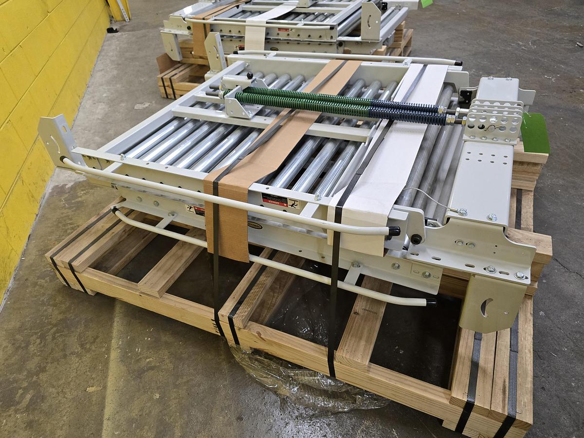 Hytrol 30" Lift Gate Conveyor (#593)